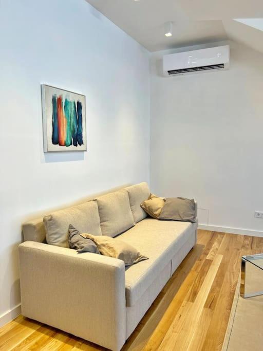 White 1 Bd Old Town Apartment By Hostlovers Κάουνας Εξωτερικό φωτογραφία
